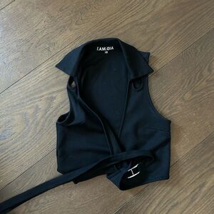 SOLD I.AM.GIA black wrap around top/vest💋